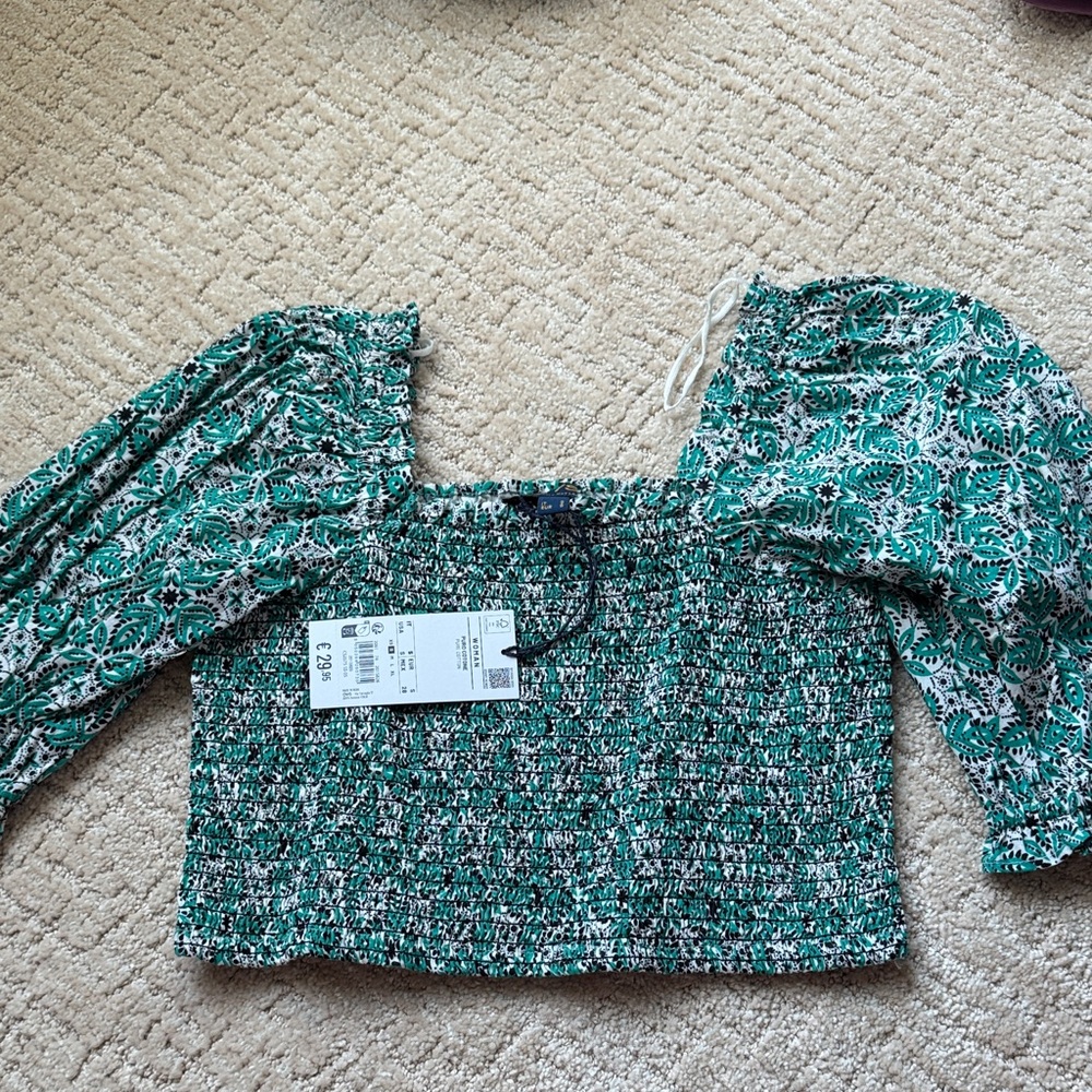 Green Floral Smocked Off-Shoulder Crop Top